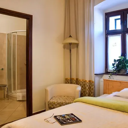 Szin-es Vendeghaz Panzió Szentes