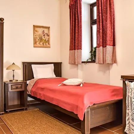 Szin-es Vendeghaz 3*